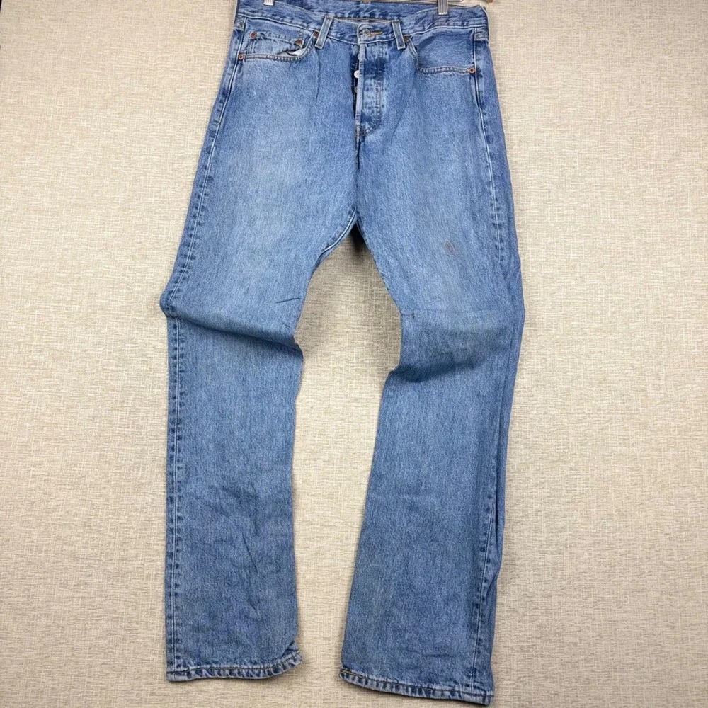 Vintage Levis 501 Jeans Mens 32x34 Original Fit Jeans Light Distress Denim